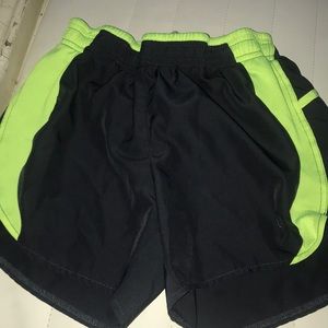 Running shorts